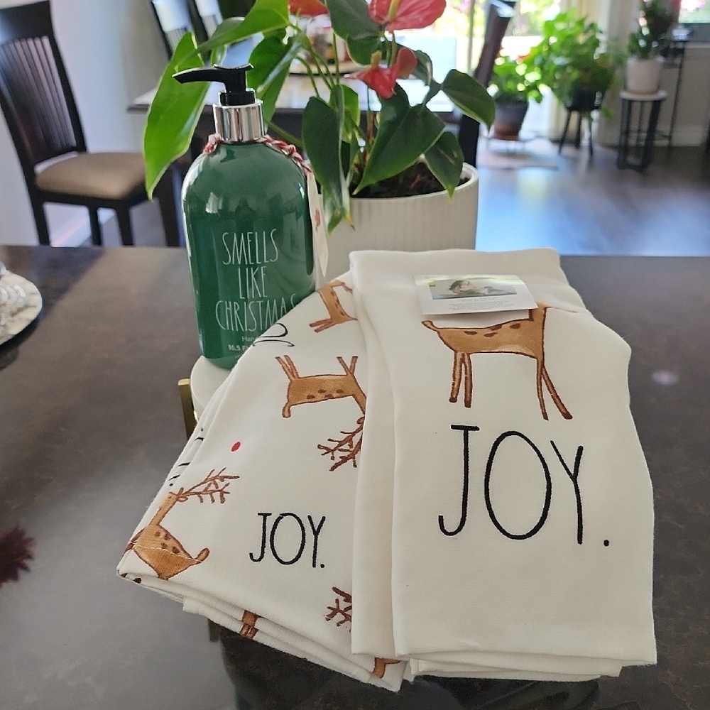 Rae Dunn Kitchen Towels Set of 3